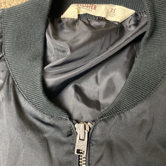 Hollister Black Lightweight Bomber Jacket - Picture 3 of 7
